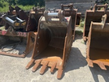 CAT 325 Excavator 40" Digging Bucket
