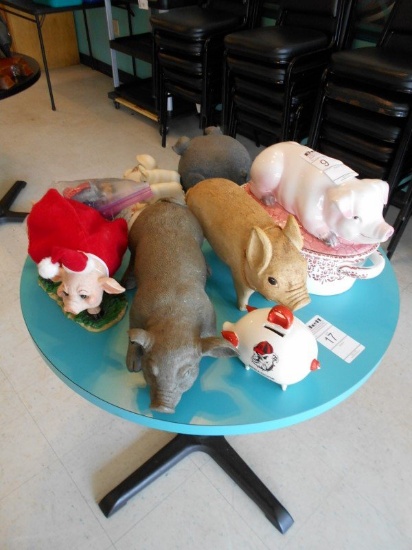 COLLECTION OF PIGS