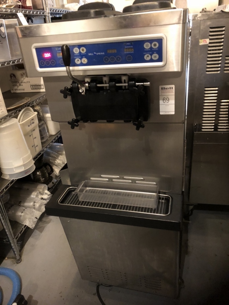 WELL SPRING SSI-2038 SOFT SERV. ICE CREAM MACHINE