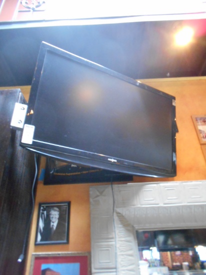 48" INSIGNIA TV W/BRACKET
