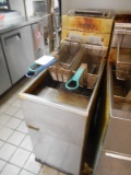 PITCO 40# FRYER (GAS)