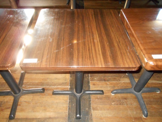 24X24 PEDESTAL TABLE