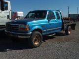 1995 FORD F250 4WD WITH FLAT BED & BALE SPIKE