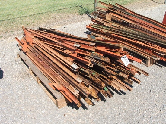 PALLET OF APPROX 100 USED T-POSTS