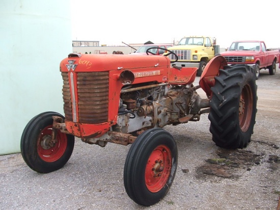 MF 65 GAS TRACTOR  DOES NOT RUN