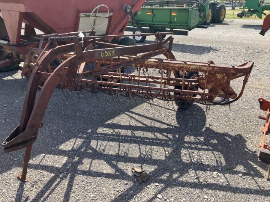 NEW HOLLAND SIDE DELIVERY RAKE