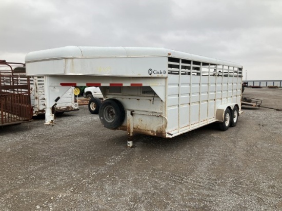 CIRCLE D 20' GOOSENECK LIVESTOCK TRAILER