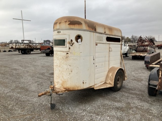 CHAMPION HORSE TRAILER