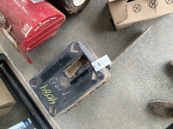 POULAN CHAIN SAW
