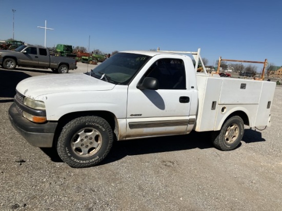 2000 CHEVROLET C1500 2WD WITH SERVICE BED