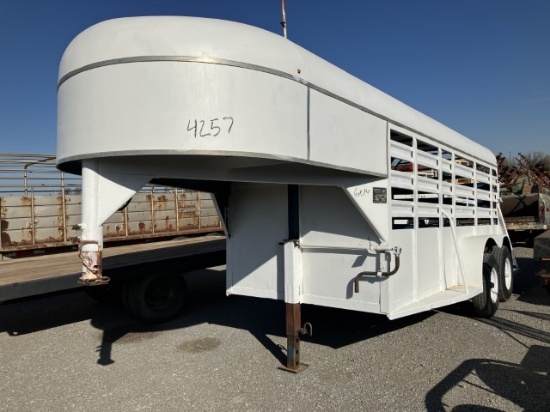 DEWITT 6X14 GOOSENECK LIVESTOCK TRAILER