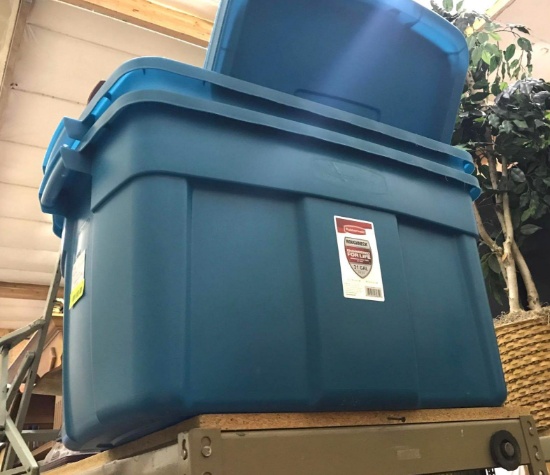 Two 31 Gallon Rubbermaid Tubs with Lids