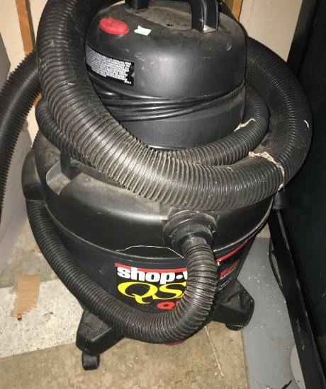 Shop Vac 16 Gallons with Accessories