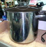 12 Qt Revereware Copper Bottom Pot with Lid