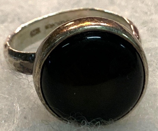 Sterling Silver Onyx Ring size 7