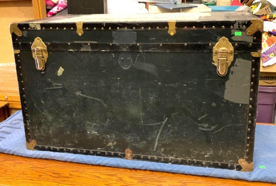Storage Trunk 39" x 22"