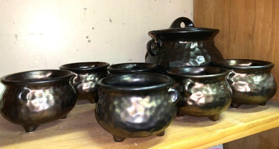 McCoy Vintage Hammered Looking Bean Pot and 6 Matching Bowls- No Damage- Hard to find