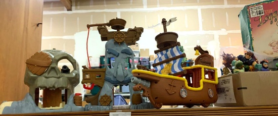 Jake and the Neverland Pirates Ship and Fort with Action Figures