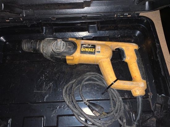Dewalt D25023 Corded SDS Rotary Hammer with Case