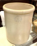 #10 Pacific Stoneware Crock Pot