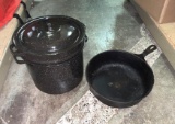 Specklewear Pots with Lid and Cast Iron Pan