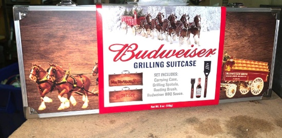 New Budwieser Grill Set