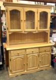 Pine Hutch 77