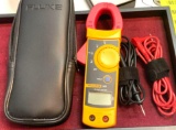 Fluke 322 Tester