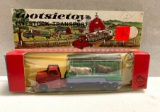 Original- Tootsietoy #1465 Livestock Transport with Box