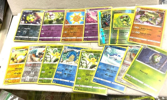 Lot of 15 Halo Pokemon cards