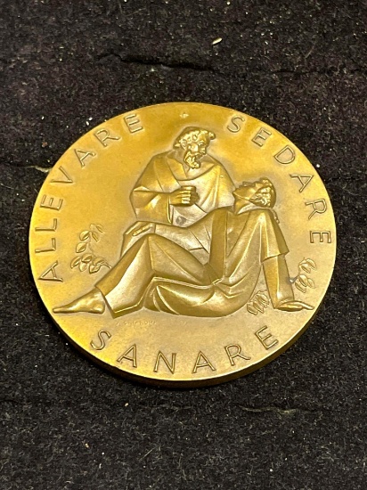 Vintage Collector Medallion