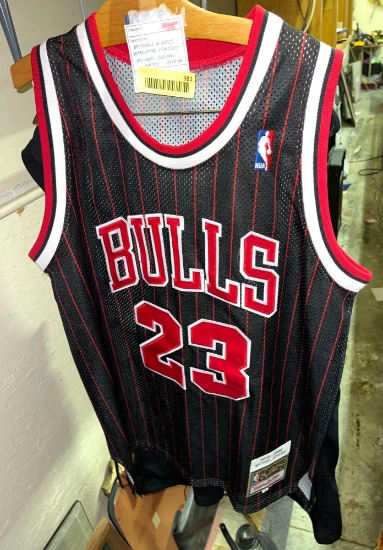 Mitchell and Ness Hardwood Classics Michael Jordan Jersey Size 46