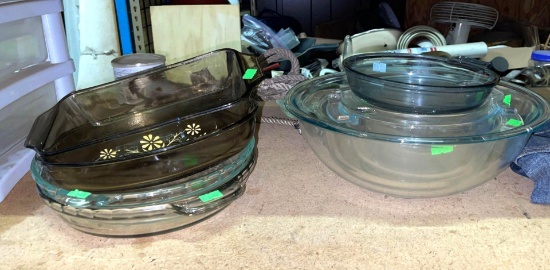 Glass Mixing Bowls and Glass Pie Pans