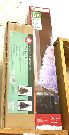 2 Christmas Trees