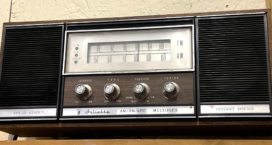 Juliette Solid State Radio