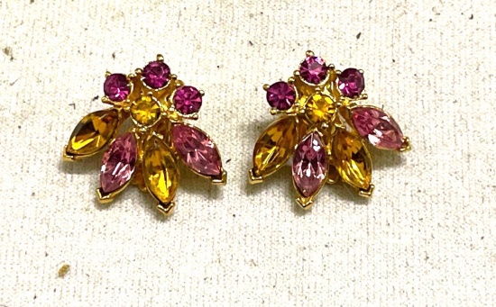 Vintage Clip on Beautiful Rhinestone Earrings