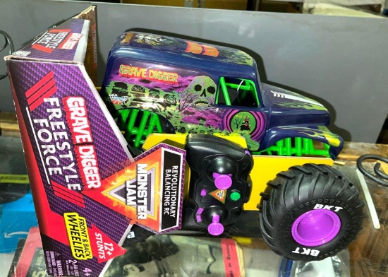 New Gravel Digger Freestyle Force Monster Jam Remote Control Truck