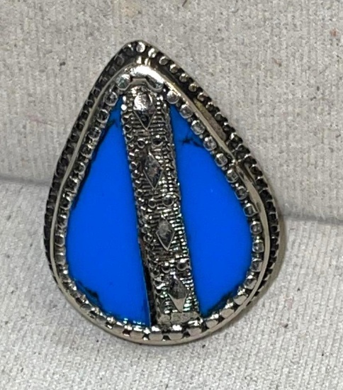 Unusual Scandinavian Ring with Blue stone size 6