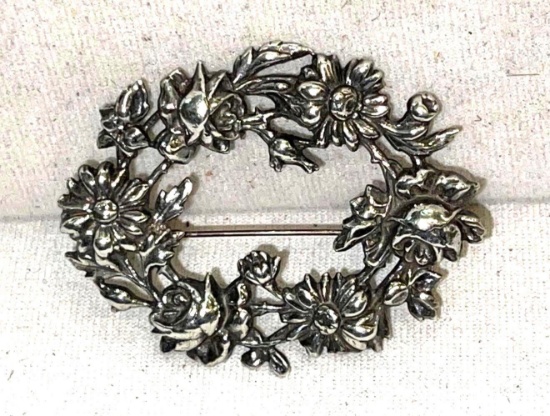 Beautiful Floral Sterling Silver pin Marked 925