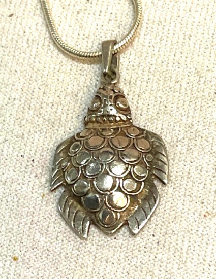 Sterling Silver Turtle Pendant strung on sterling Chain- Turtle not marked but tested