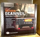 Uniden BC355N Scanner Mobile Police Scanner- Looks to be New