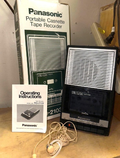 Panasonic Portable Cassette Tape Player No AC Adapter- works w/ Earphone Monitoring
