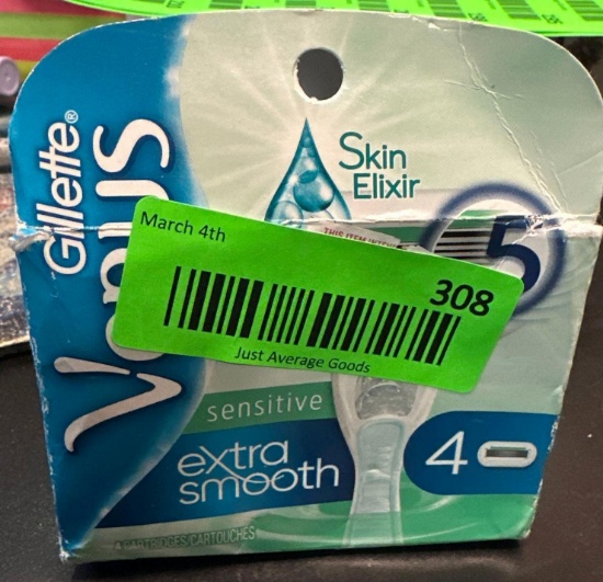 New Venus 4 pack Razor Blades