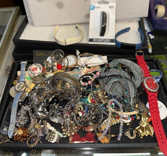 Lot of Unsearched Jewelry