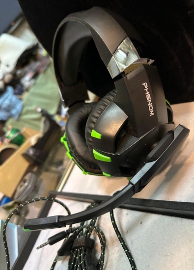 Phenom Gaming Headset Model MI-VGH13