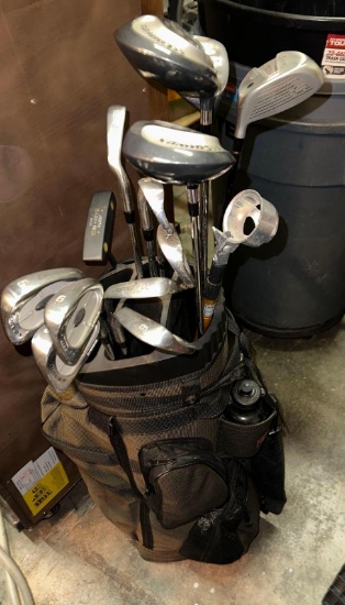 Golf Bag with Golf Clubs