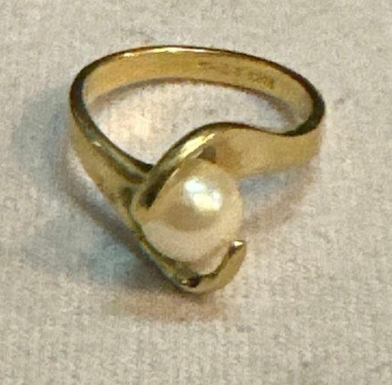 Women's 18k Gold Filled ring with Cultured Pearl Size 8.5