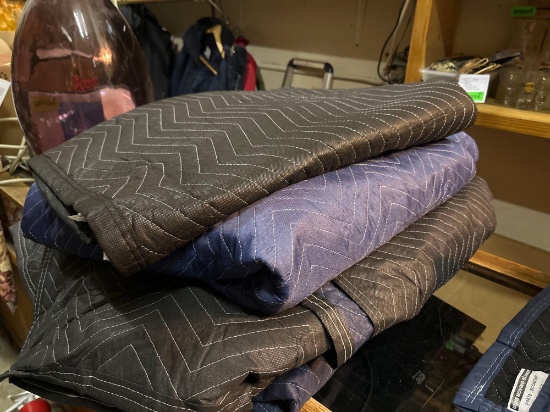 5 Like New Moving Blankets