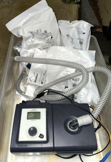 PHILIPS/RESPIRONICS REMstar CPAP with New extra Parts