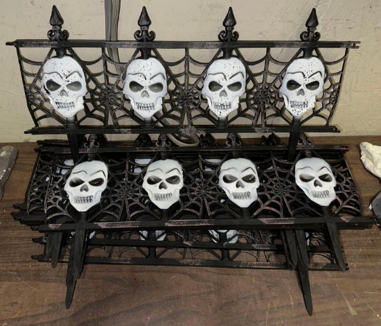 12 Piece Skull Yard Boarder Each 25" Long